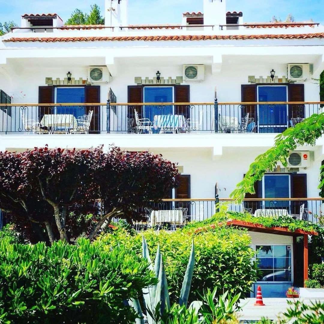 Argo Apartments Nea Poteidaia Esterno foto