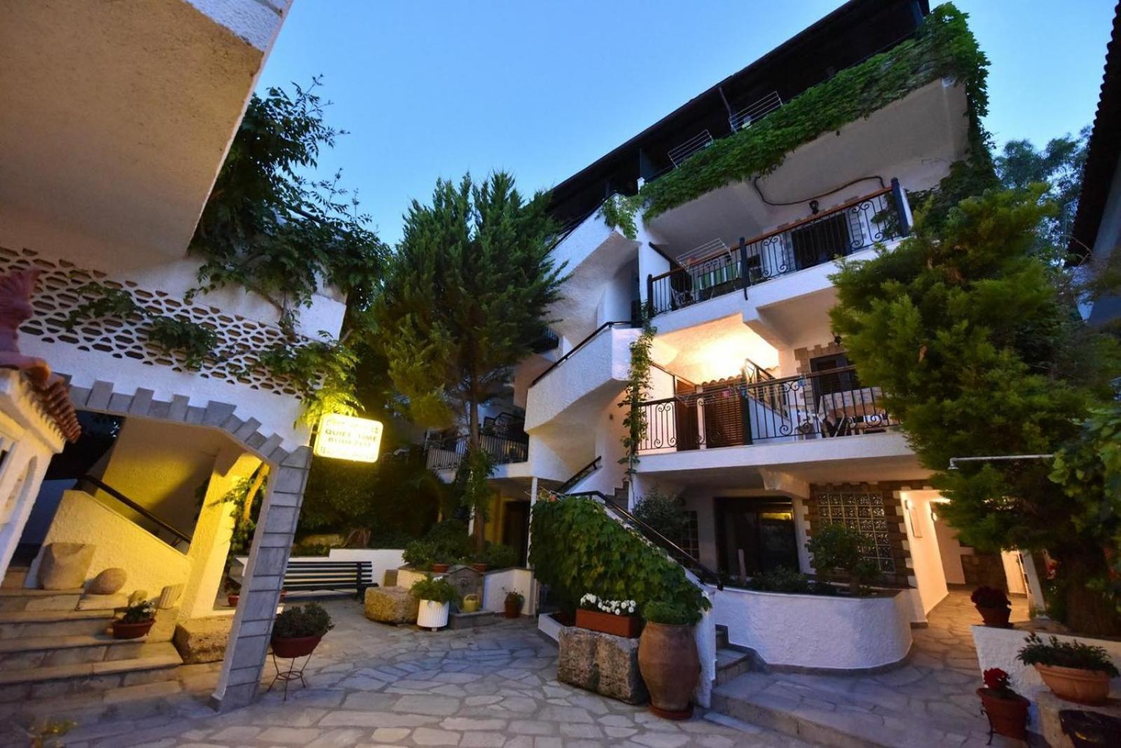 Argo Apartments Nea Poteidaia Esterno foto