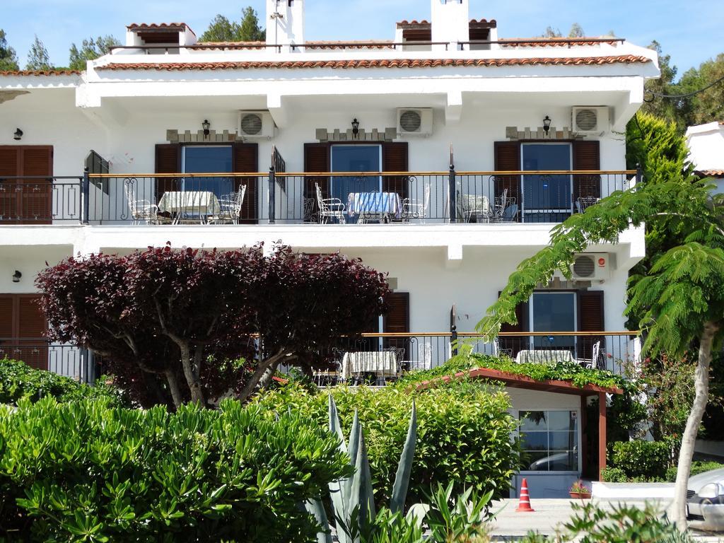 Argo Apartments Nea Poteidaia Esterno foto